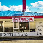 Carolyn’s Razorback Ribs